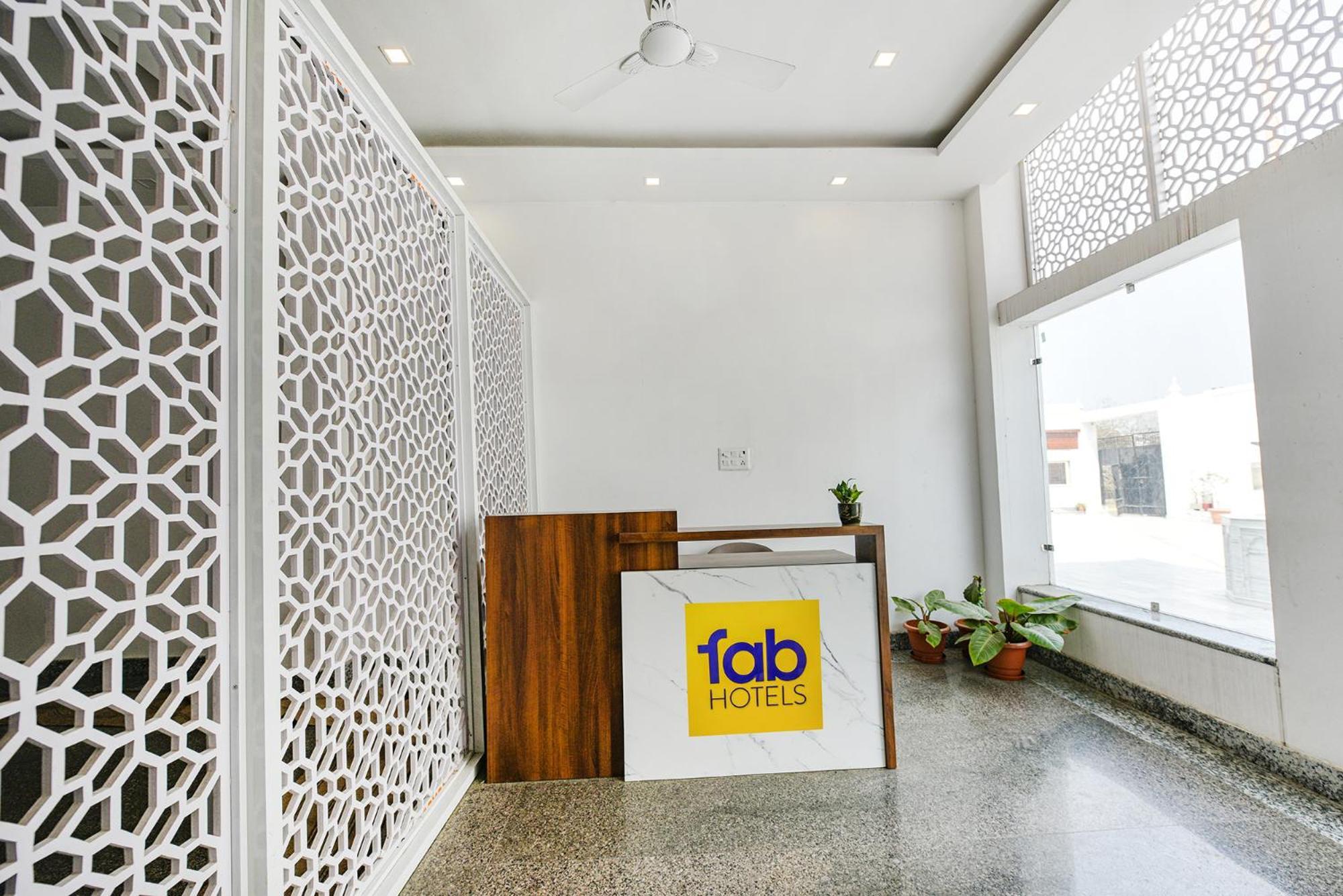 Fabhotel Jaswinder Bhawan Haridwār Exterior foto